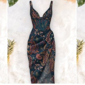 Averie HALLEY Draped Midi Dress. Size L